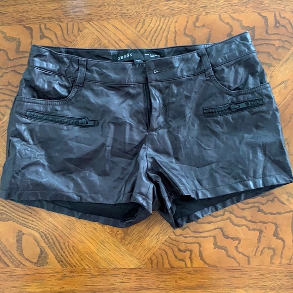 Guess shorts - Picture 1 of 3
